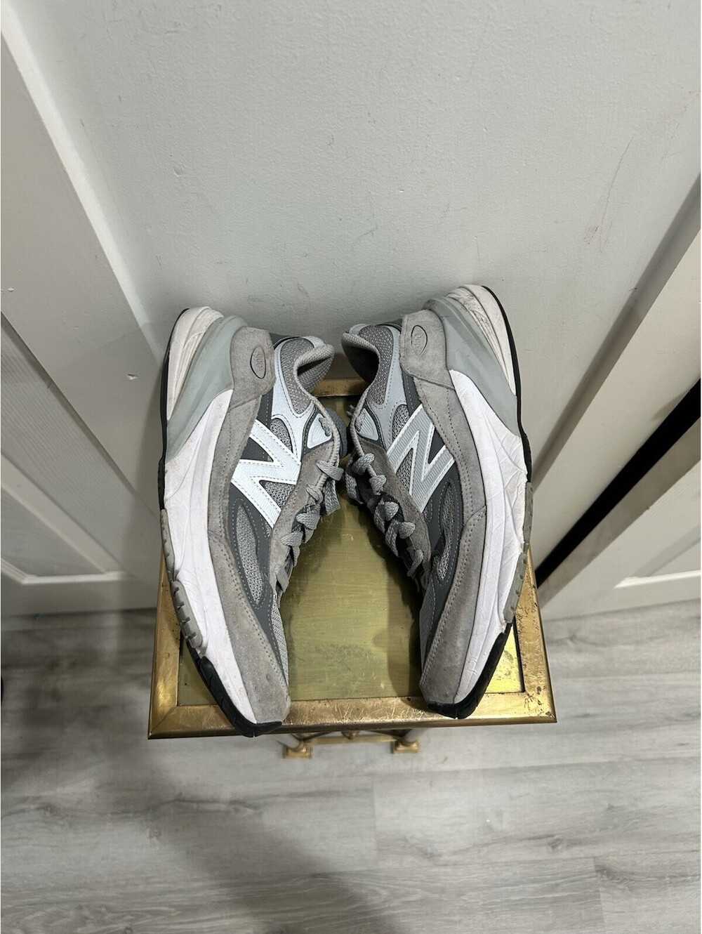 New Balance 990v6 Women’s Gray Suede Running Shoes Made In USA W990GL6